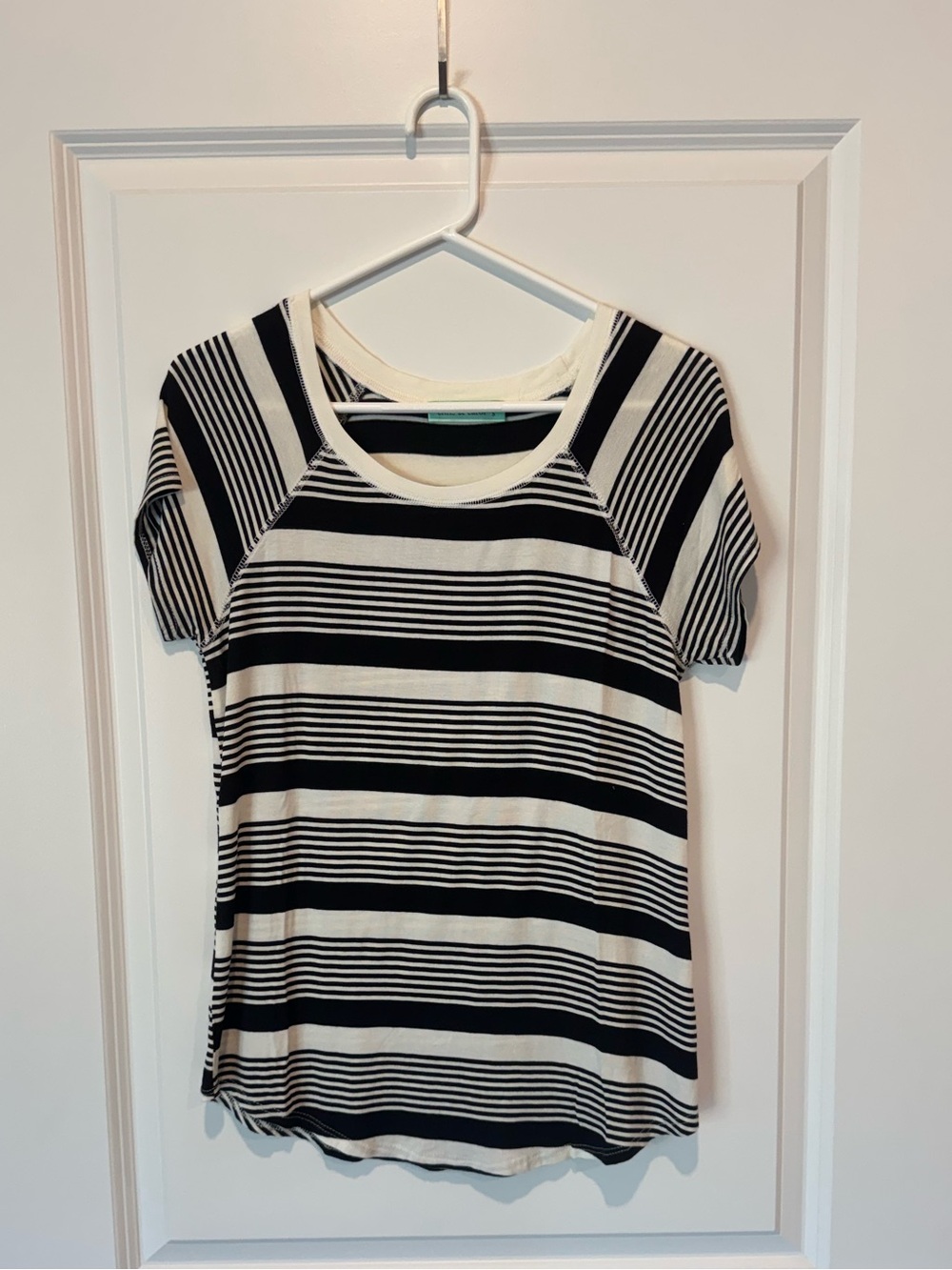 Striped Short-Sleeve Crewneck Top - Black & Cream